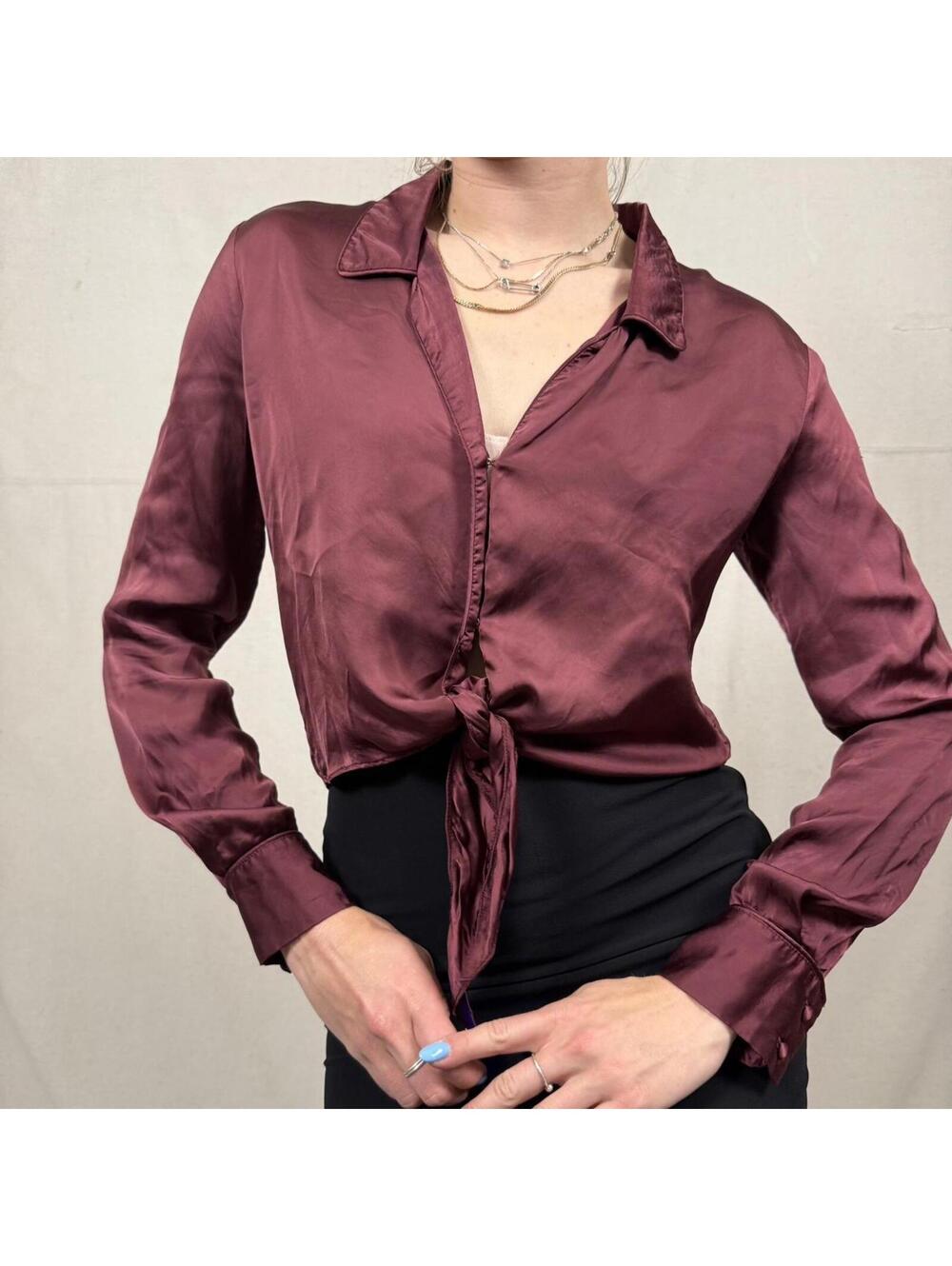 Wilfred Burgundy Satin-Finish Blouse – XS – Flowy Button-Up Top
